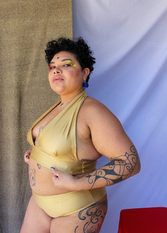 Imagem do Top frente única brilhoso dourado