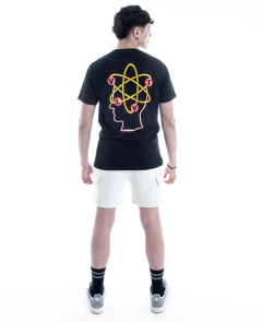 Remera Regular Fit Modelo ATOMIC