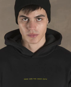 Hoodie Regular Fit Modelo SKULL en internet