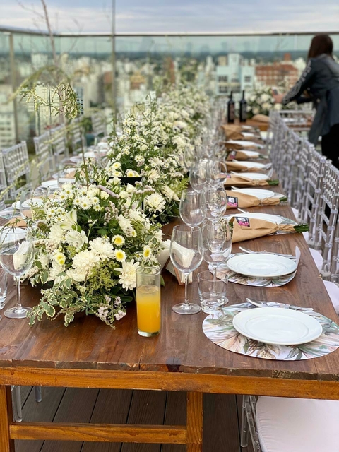 Combo 13 | Mesa Banquete + Livings (50 personas) - comprar online