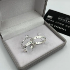 Aliança 3mm (c/ pedra central verde) | PRATA 950 [ENVIO FULL] - comprar online