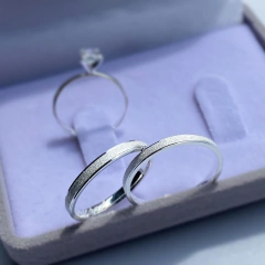 Aliança 2mm diamantada (CANTO LISO) | PRATA 950 [ENVIO FULL]