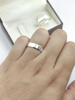 ALIANÇA (5mm) COM CHANFRO LATERAL | PRATA 950 - comprar online