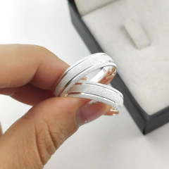 Aliança 5mm anatômica (c/ 2 canais) | PRATA 950