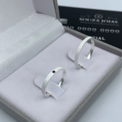 Aliança 2mm fosca (c/ pedra rosa) | PRATA 950 [ENVIO FULL] - comprar online