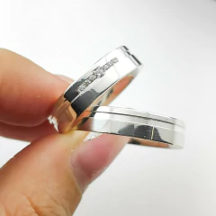 Aliança 5mm (c/ 7 pedras em zircônia) | PRATA 950