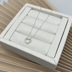 GARGANTILHA CORAÇÃO VAZADO P (CRAVEJADO) | PRATA 925 na internet