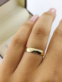 ALIANÇA CLÁSSICA 4MM ANATÔMICA | OURO 18K - comprar online
