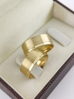 ALIANÇA 7MM EM FOSCO LIXADO | OURO 18K na internet