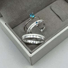 Aliança 3mm (c/ pedra central azul bebê) | PRATA 950 [ENVIO FULL] - comprar online