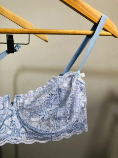CORPIÑO MARGARET BABY BLUE en internet