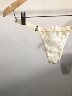 LESS AGNES HUESO - comprar online