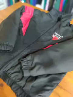 Campera Bulls rompeviento abrigo - tienda online