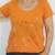 Remera Vivo Consciente Escote Redondo Naranja - comprar online
