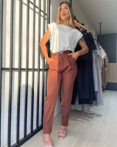 Calça feminina de cintura alta modelo cenoura