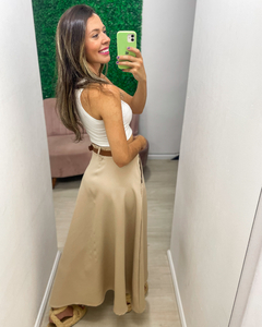 Saia feminina longuete em alfaiataria com cinto