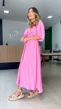 vestido feminino longo com mangas e decote V
