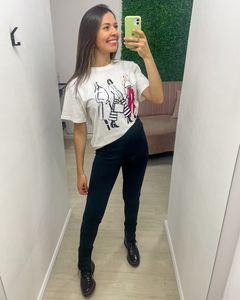 Calça feminina legging estilo montaria 