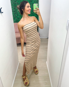 Vestido tomara que caia comprimento longuete em tecido canelado