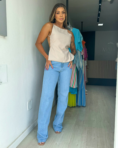 Blusa feminina modelo frente única de alfaiataria nude