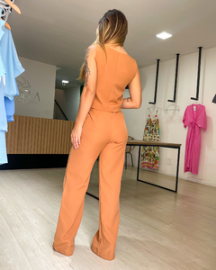 Conjunto feminino em alfaiataria
