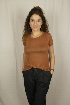 Blusa malha_manga curta gola U