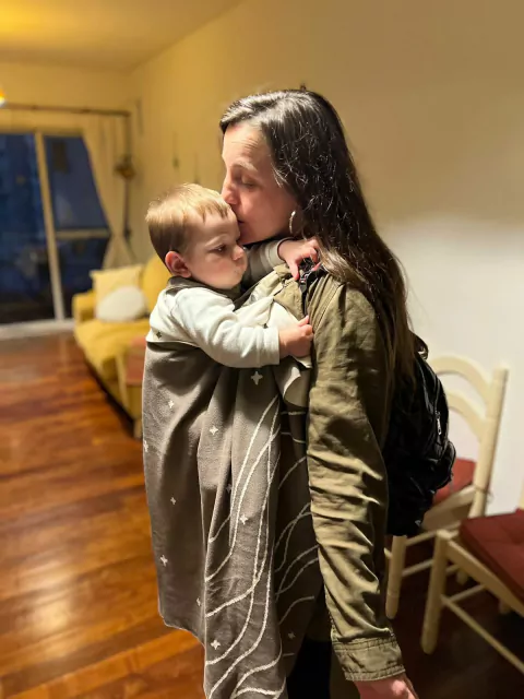 Abrazo de bei dai + mantita