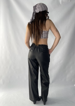 PANTALON ENGOMADO PINZAS - comprar online