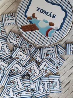 Imagen de Lata Personalizada con 40 Chocolates
