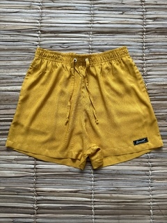 Short Mostarda Unissex