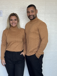 Camisa Gola Rolê Tricô caramelo unissex
