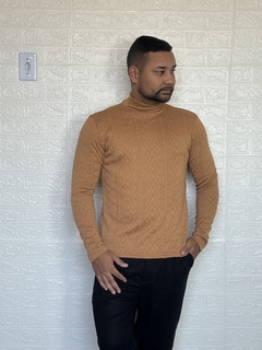 Camisa Gola Rolê Tricô caramelo unissex - comprar online