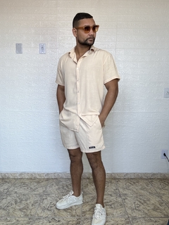 Short Creme Unissex na internet