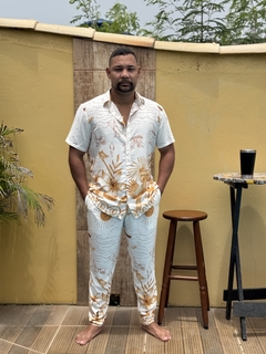 Camisa Praia caramelo unissex na internet