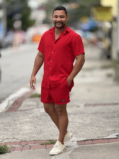 Short Vermelho Unissex na internet