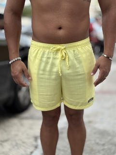 Short Amarelo Claro aunissex