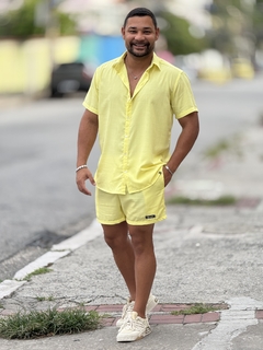 Camisa Amarelo Claro na internet