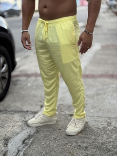 Calça Amarelo Claro unissex na internet