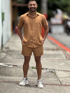 Short Caramelo Unissex na internet