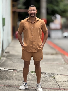 Camisa Caramelo Unissex na internet