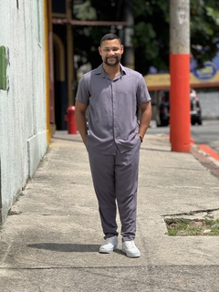 Calça Grafite unissex na internet