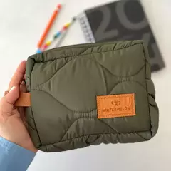 Necessaire Matelasse Ondas en internet