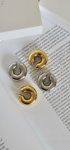 Earcuff chunky gold (unidad) - AfroditaStudio