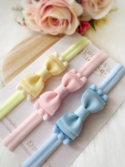 Laço Gravatinha Dupla com Pompons (unidade)