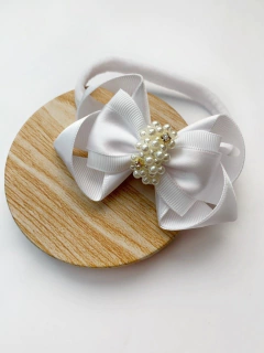 Laço Lívia Cetim com Gorgurão M, com Chuva de Pérolas (unidade) - loja online