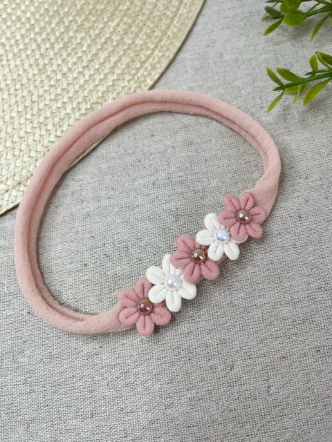 Tiara com mini florzinha