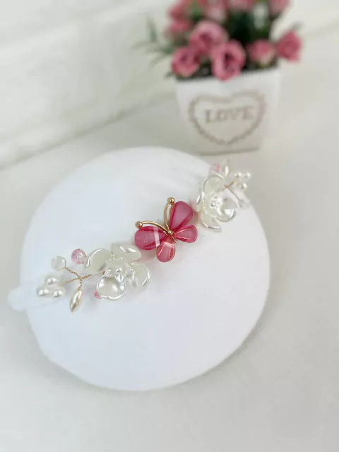 Tiara Delicada na internet