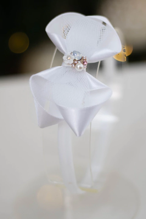 Laço Cetim com laço crinol