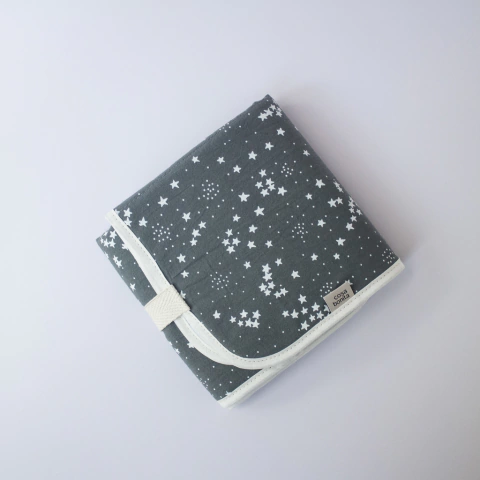 Cambiador simple estrellitas y puntitos