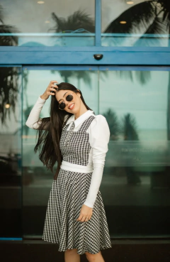 Vestido xadrez sobreposição na internet